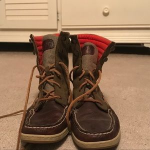 Sperry boots